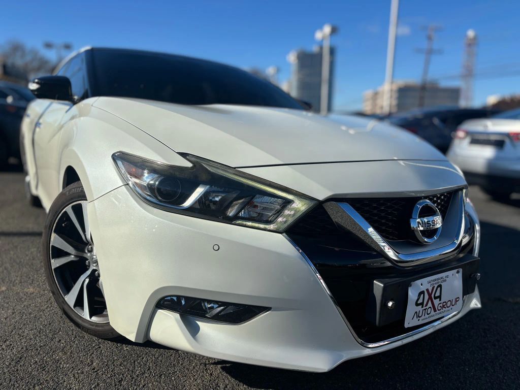 Nissan Maxima