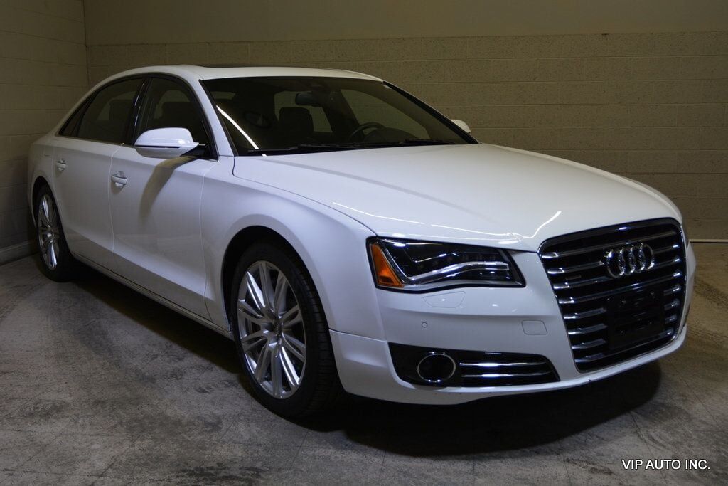 2012 AUDI A8