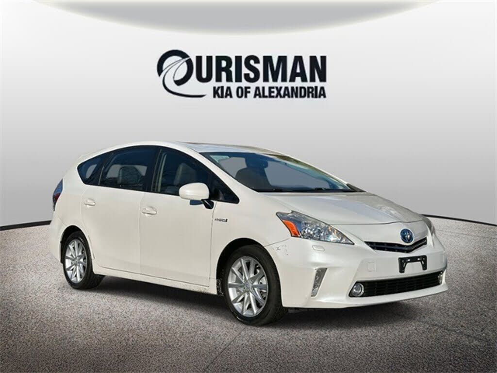Toyota Prius V