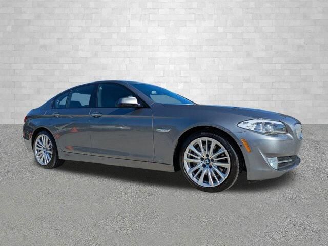 BMW 550i