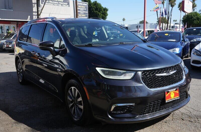 2021 CHRYSLER Pacifica