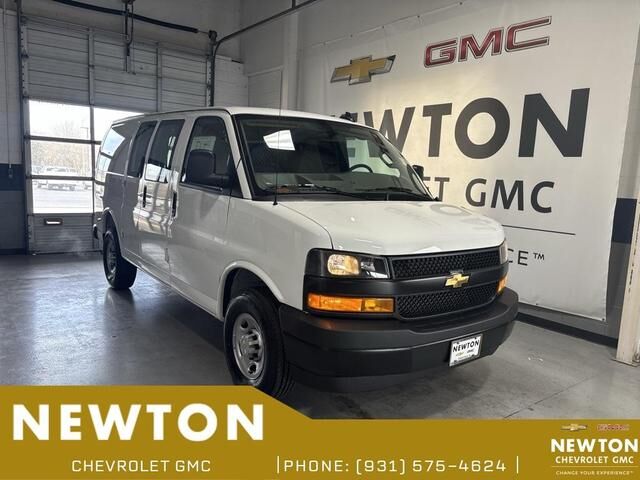2025 CHEVROLET Express