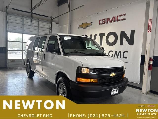 2025 CHEVROLET Express