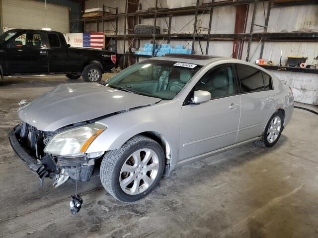 Nissan Maxima