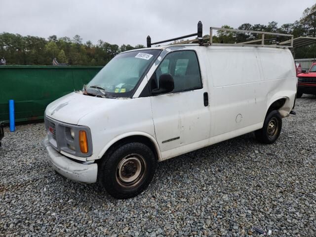 GMC Savana