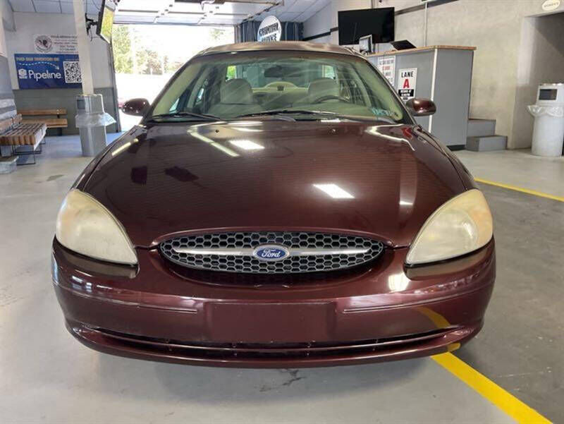 Ford Taurus