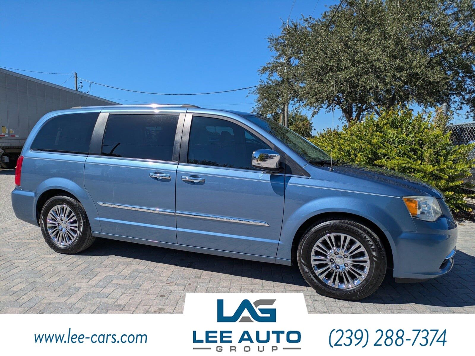 Chrysler Town and Country