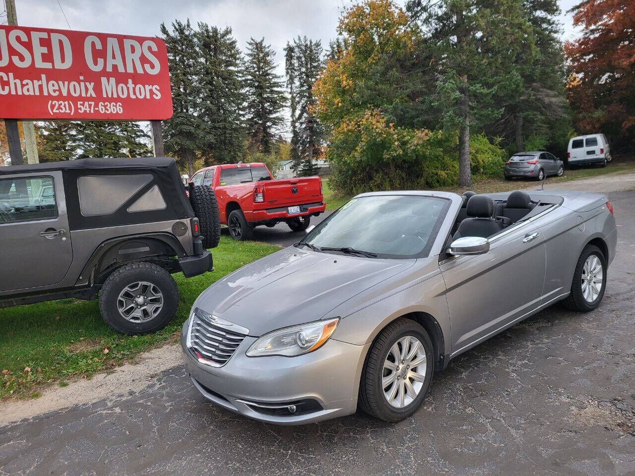 2013 CHRYSLER 200