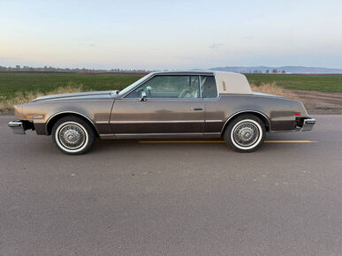 1983 OLDSMOBILE Toronado - License Plate