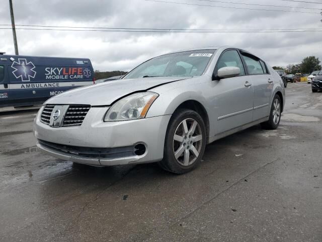 Nissan Maxima