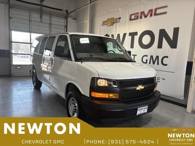 2025 CHEVROLET Express