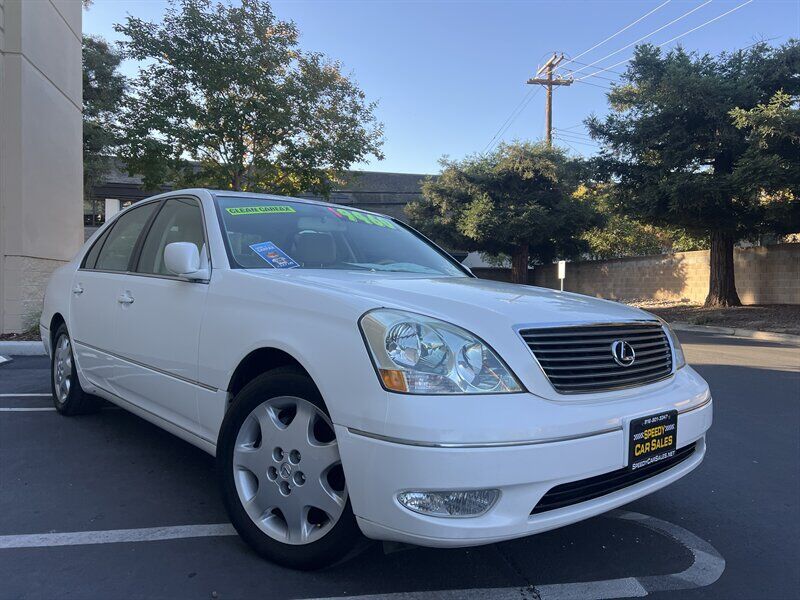 Lexus LS