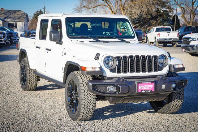 2025 JEEP Gladiator