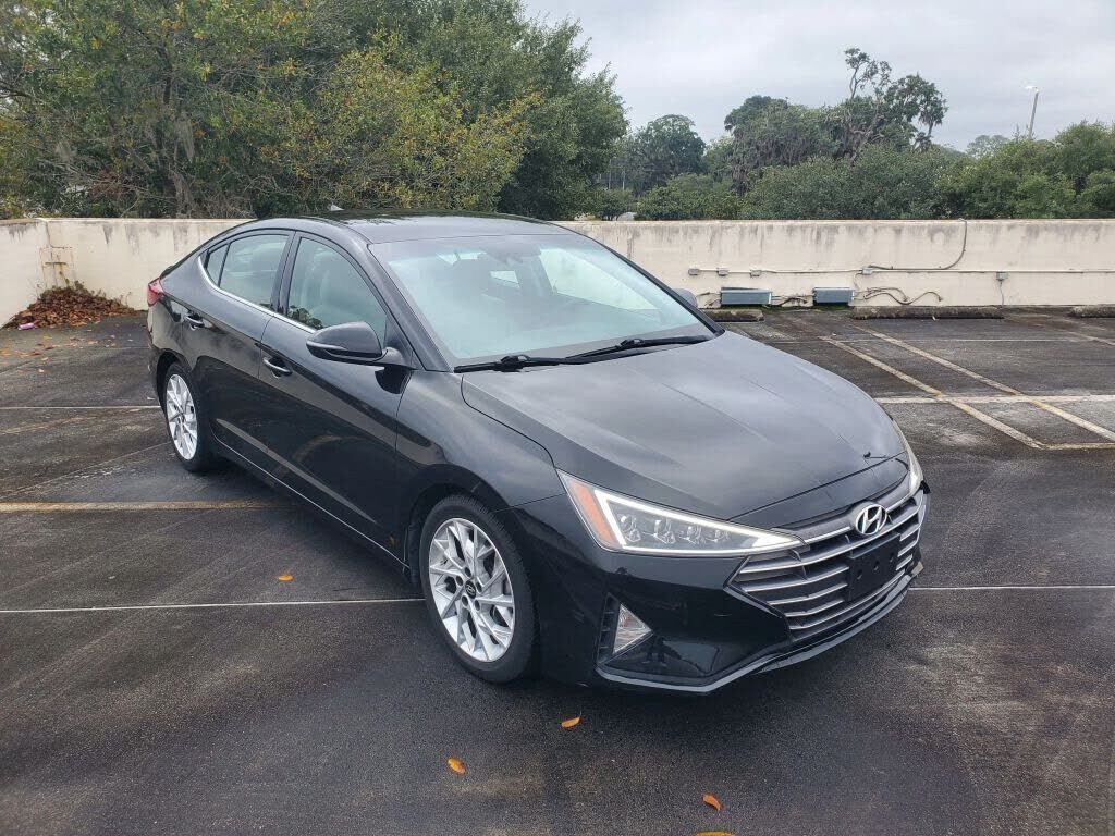 2019 HYUNDAI Elantra