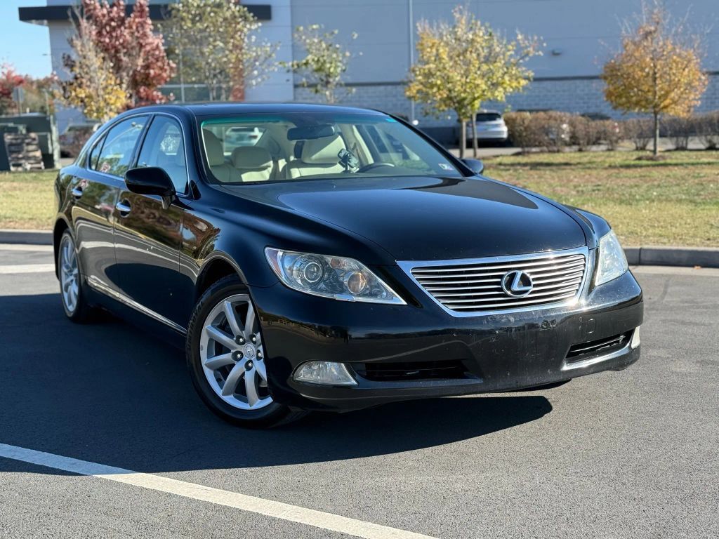 Lexus LS