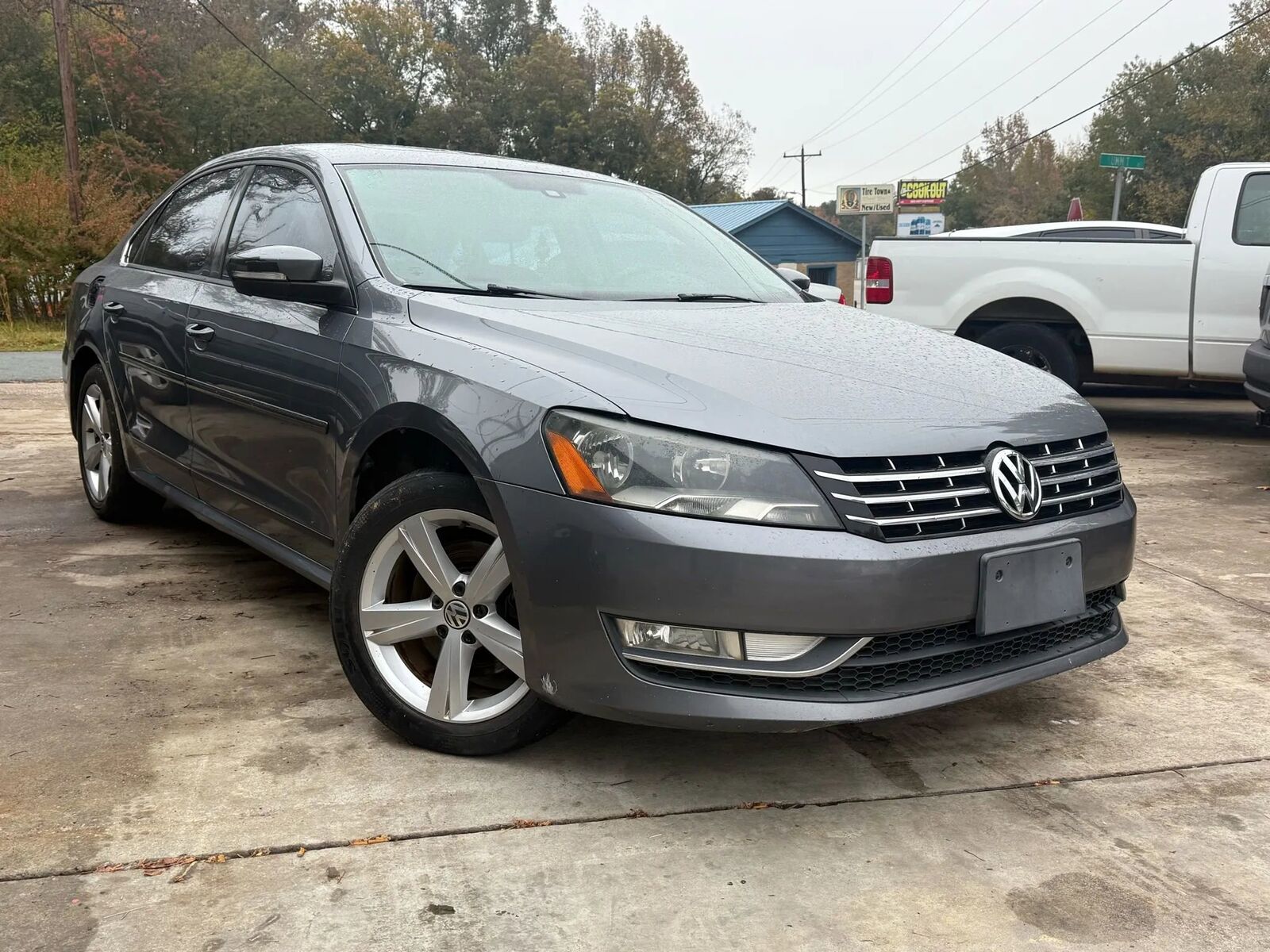 2014 VOLKSWAGEN Passat