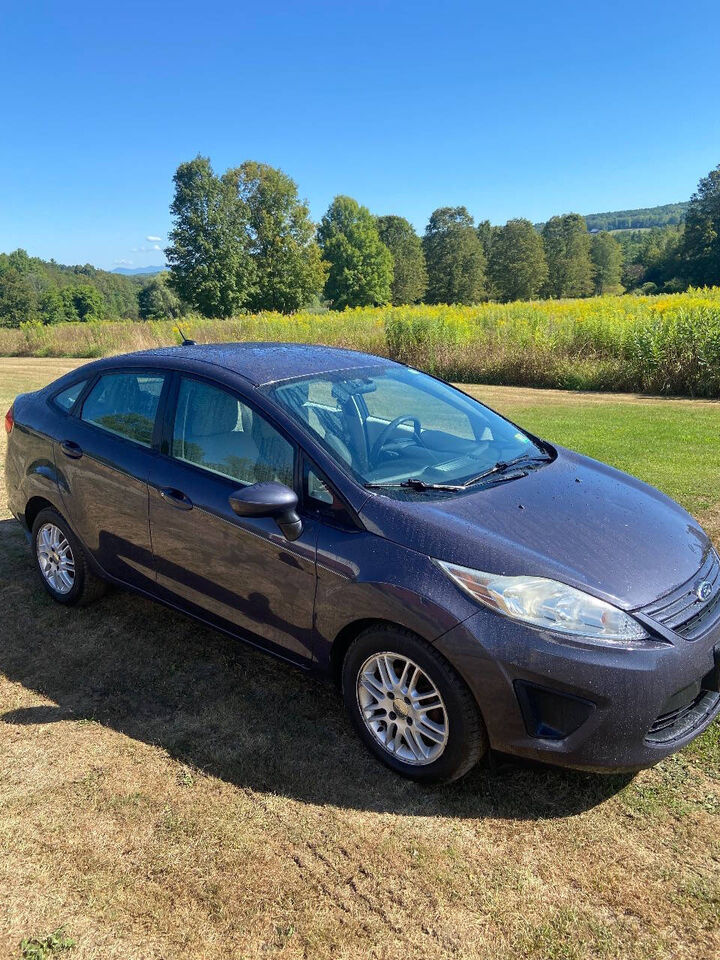 2012 FORD Fiesta