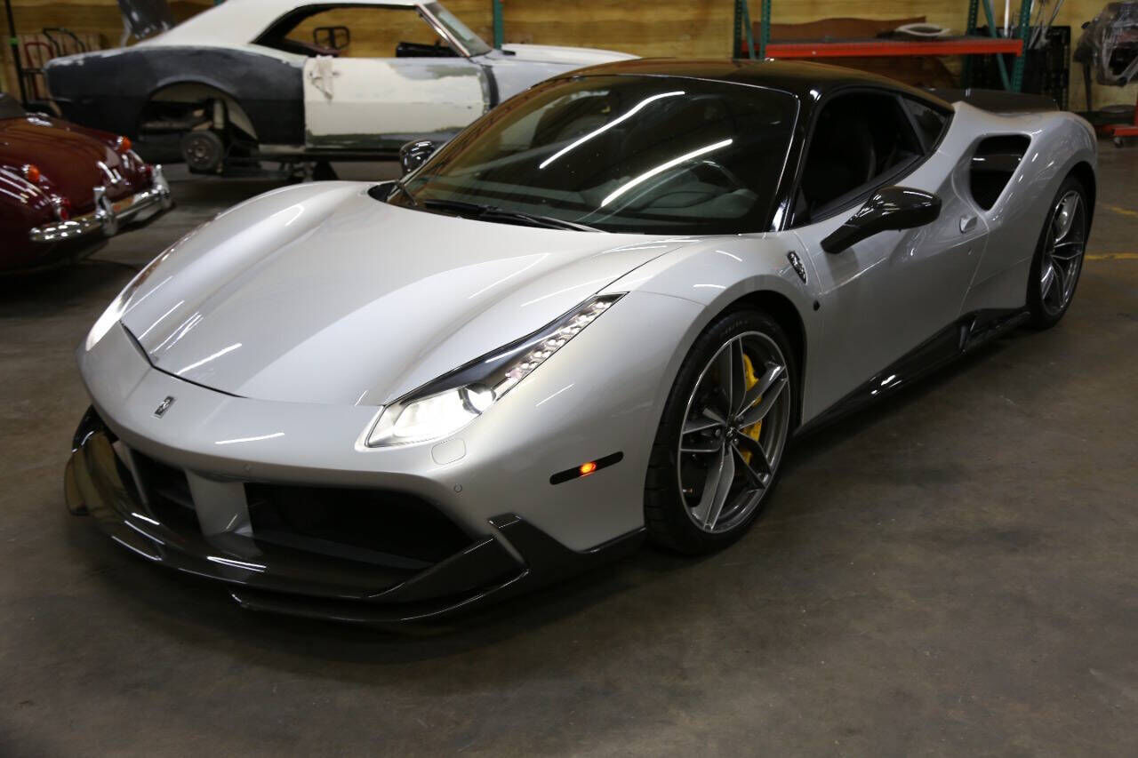 2017 FERRARI 488 GTB