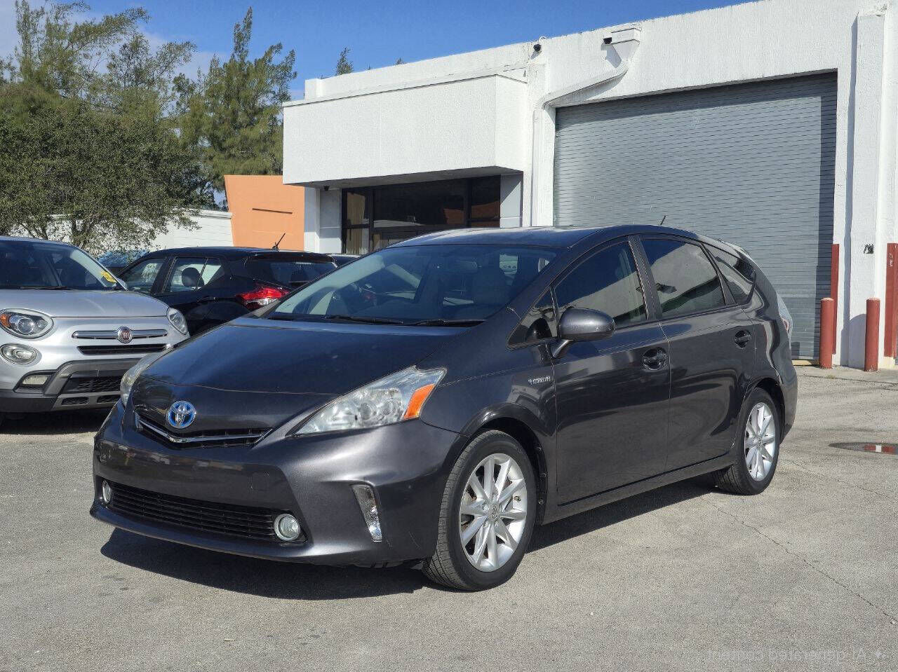 Toyota Prius V