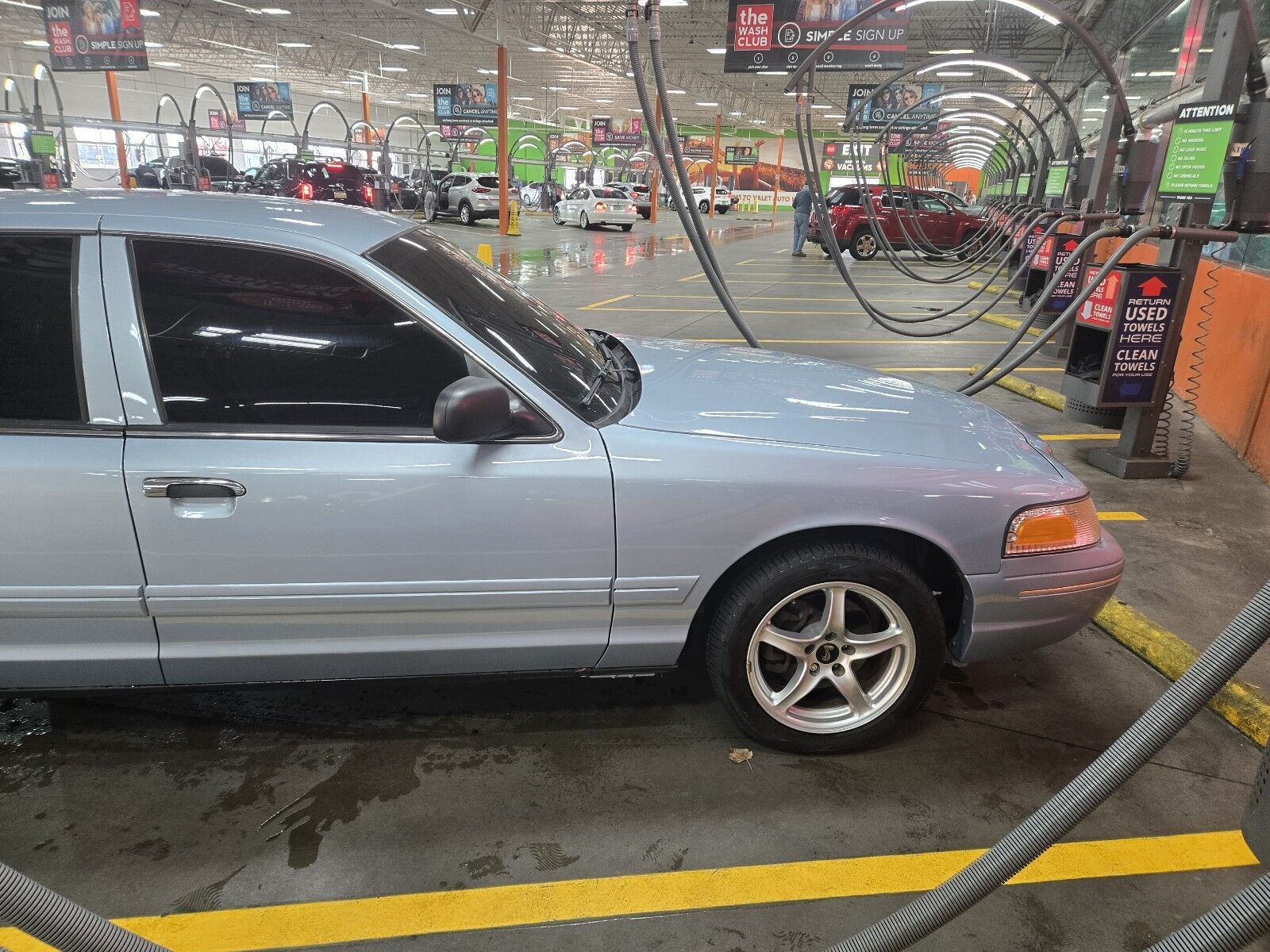 Ford Crown Victoria