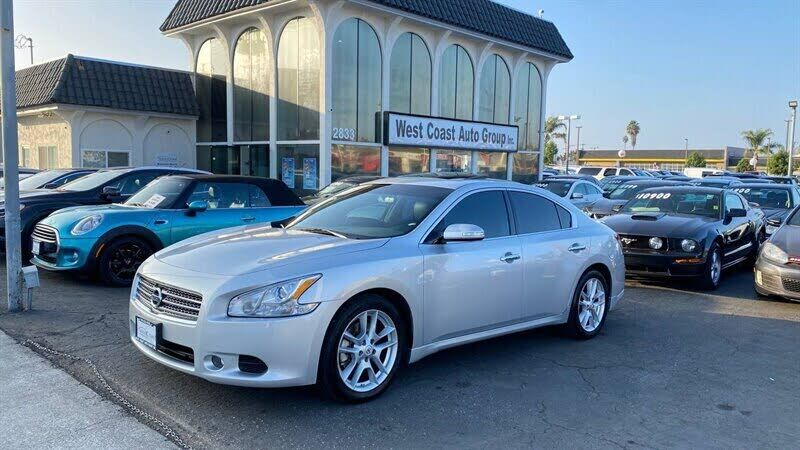 Nissan Maxima