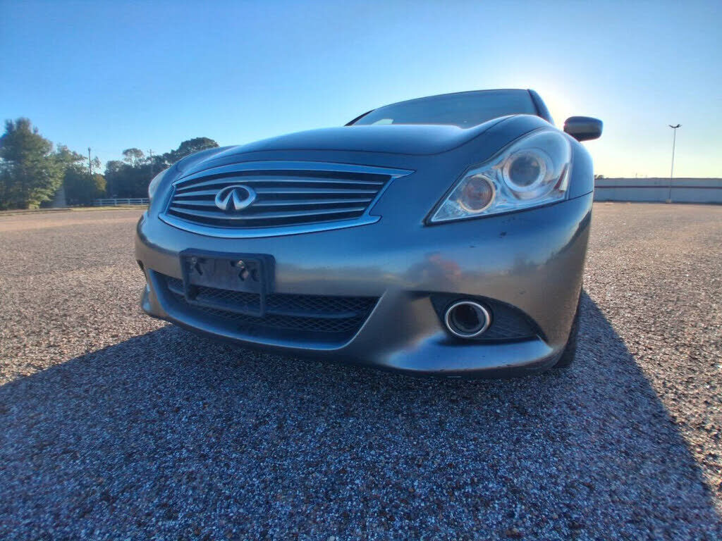 2012 INFINITI G37