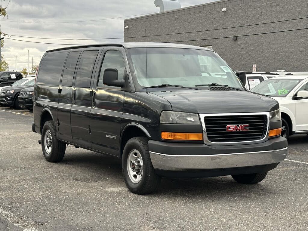 GMC Savana