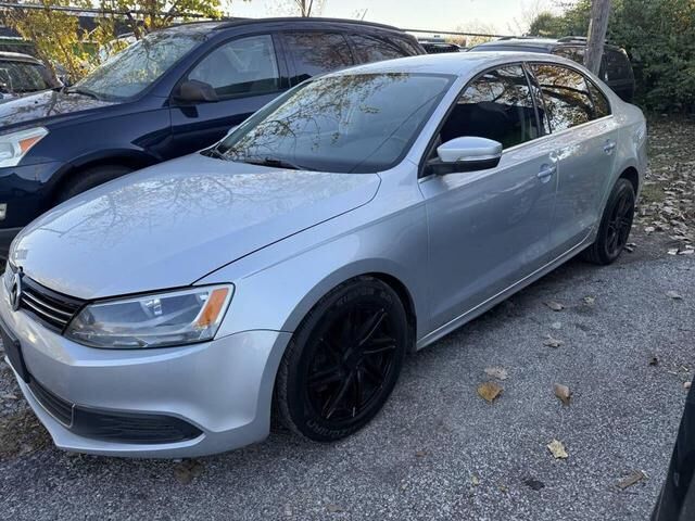 2013 VOLKSWAGEN Jetta