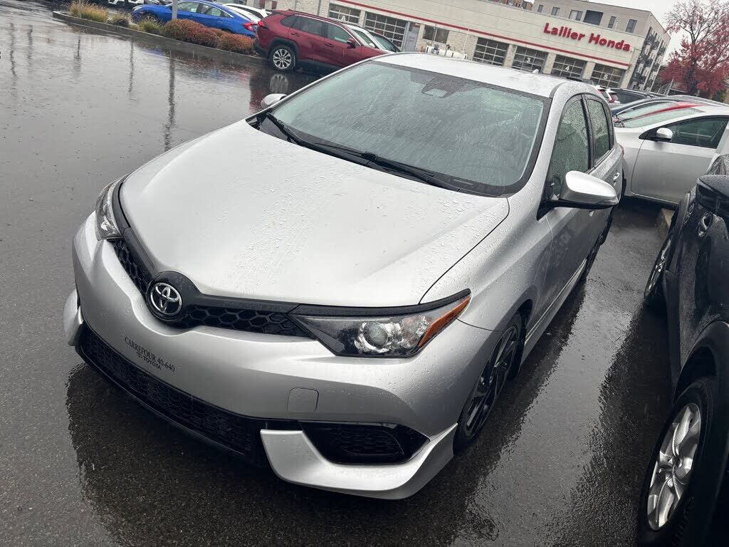 Toyota COROLLA iM