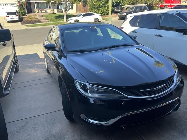 Chrysler 200
