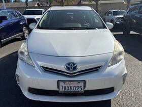Toyota Prius V
