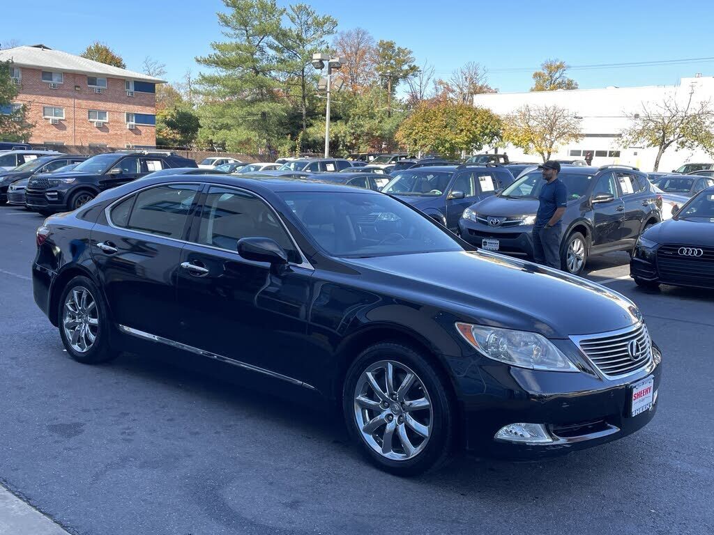 Lexus LS