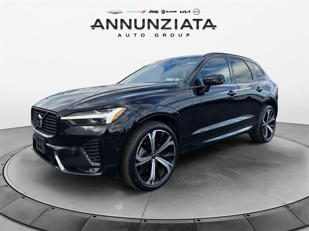 2023 VOLVO XC60