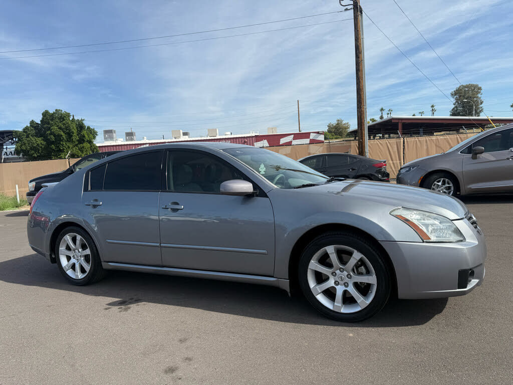 Nissan Maxima