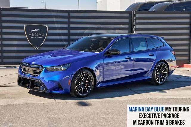 2025 BMW M5