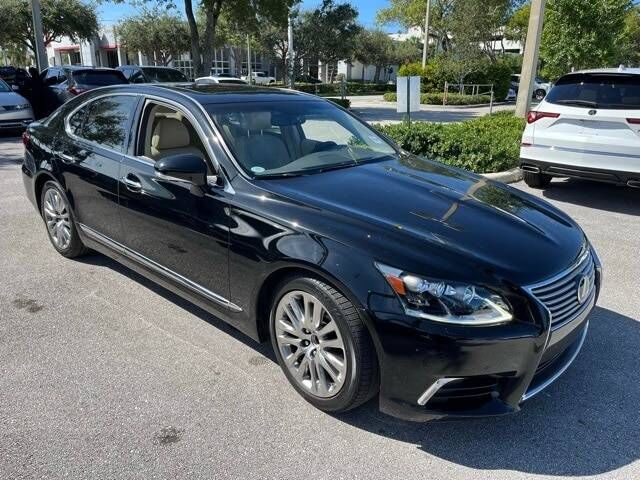 Lexus LS