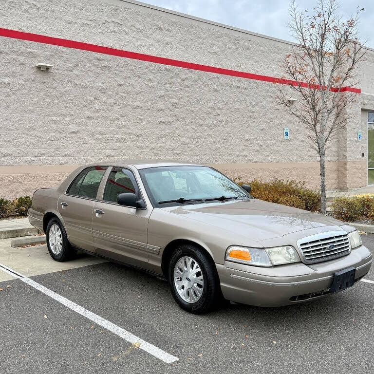 Ford Crown Victoria