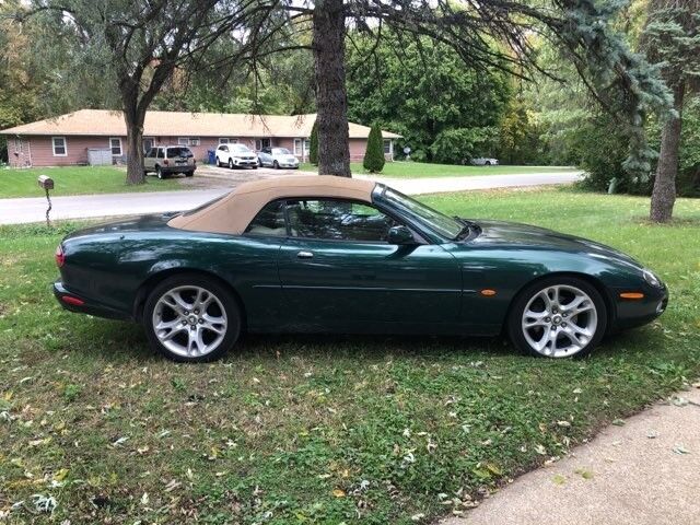 Jaguar XK8