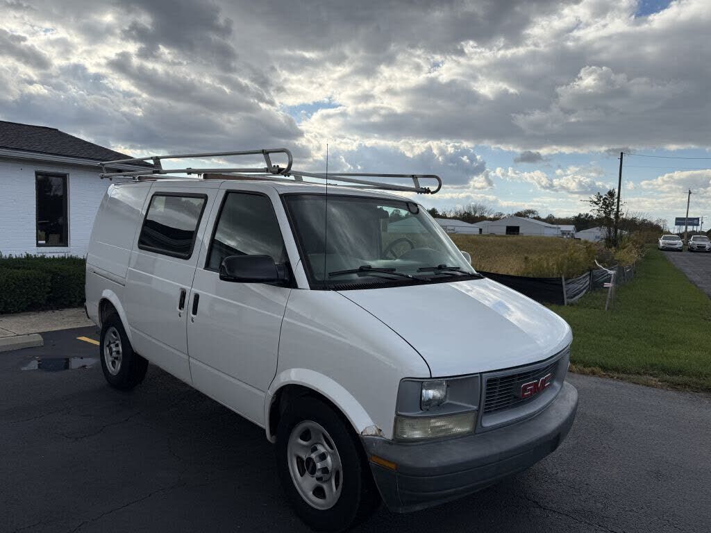 GMC Safari