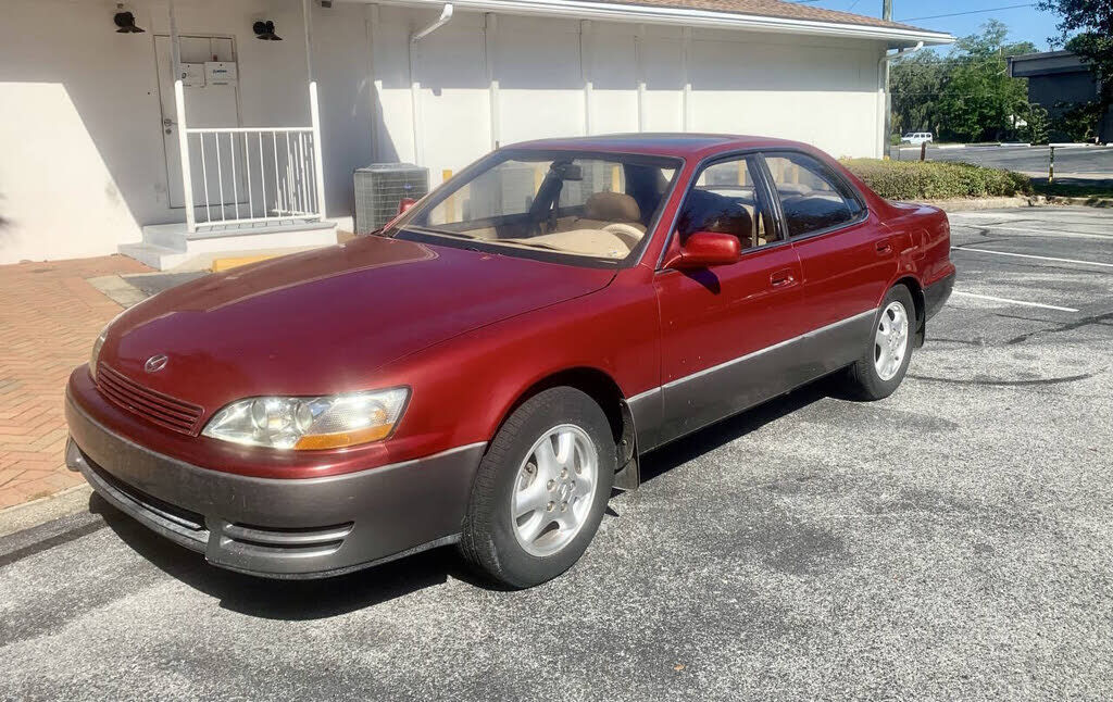 Lexus ES