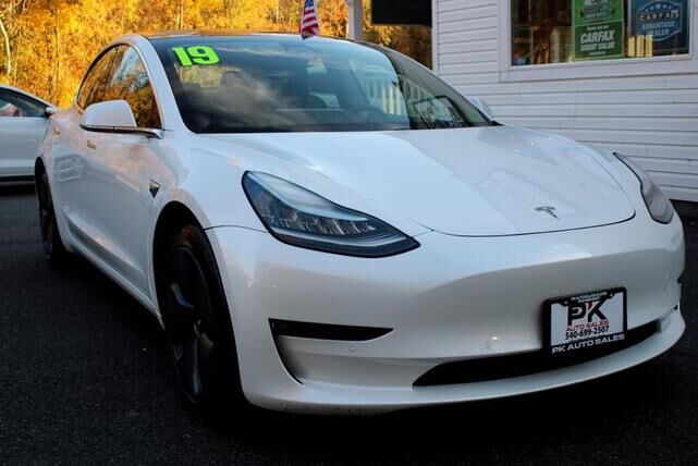 2019 TESLA Model 3