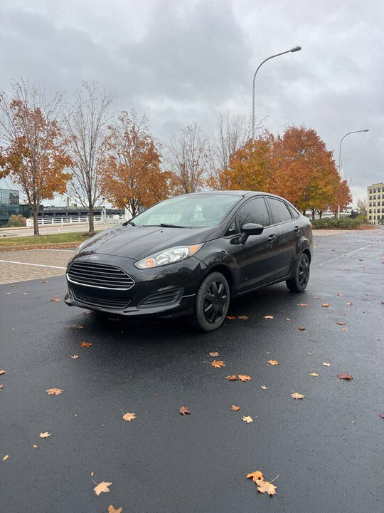 2015 FORD Fiesta