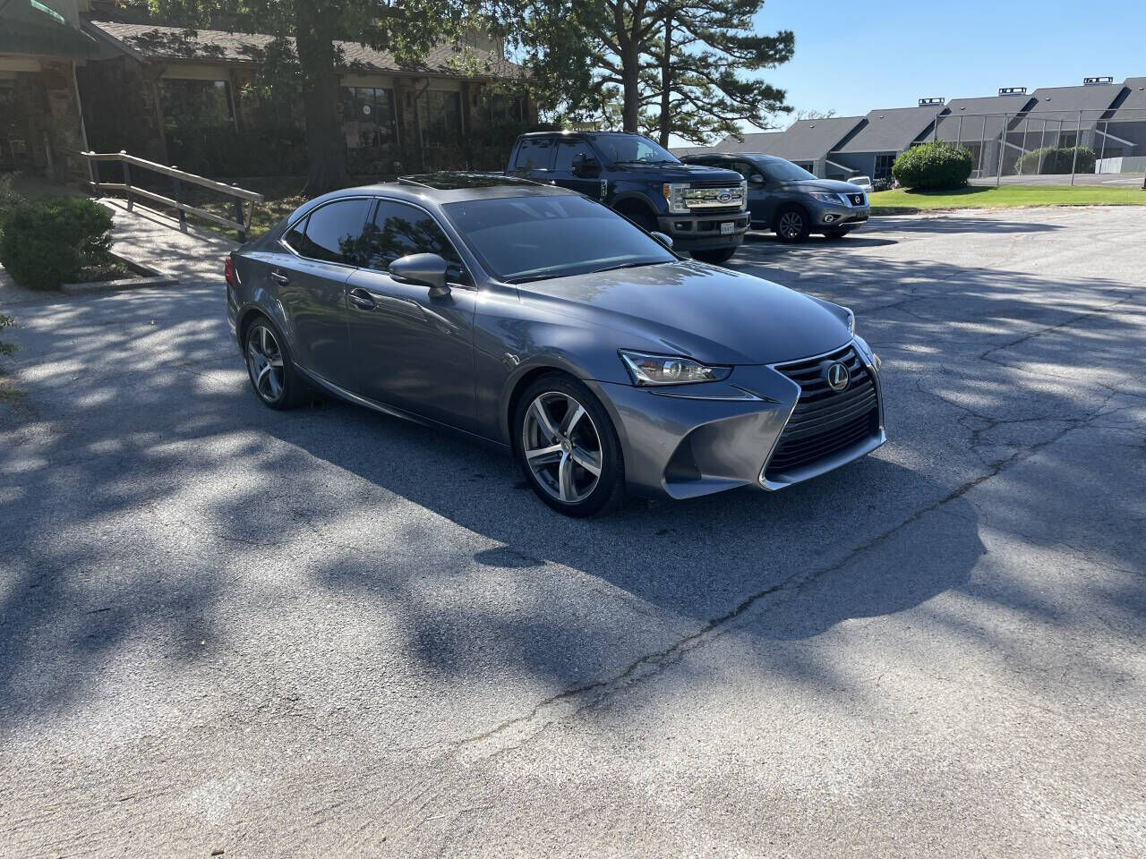 2017 LEXUS IS