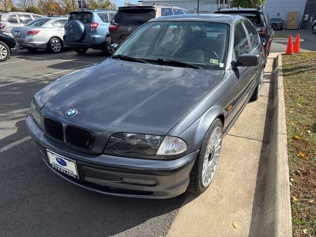 BMW 328i