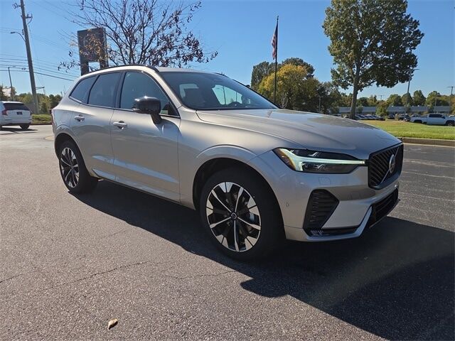 2026 VOLVO XC60