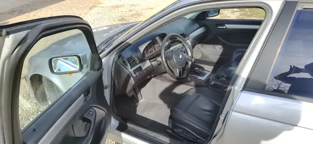BMW 325i