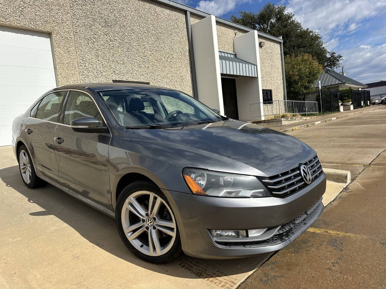 2013 VOLKSWAGEN Passat