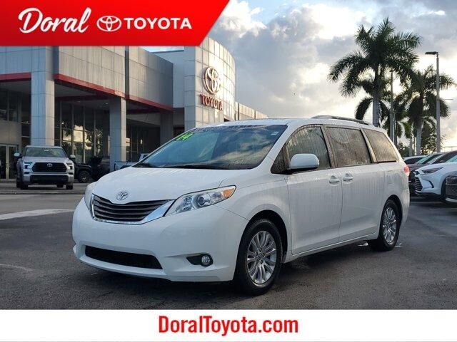 Toyota Sienna