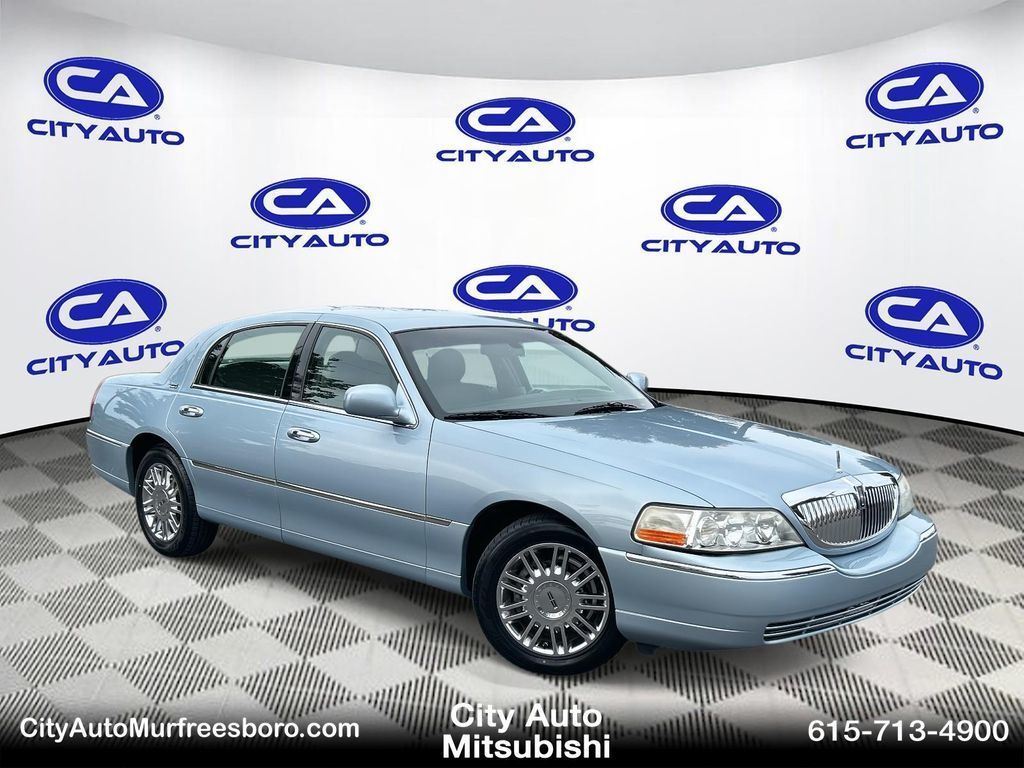 Lincoln Town Car