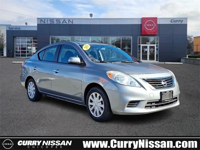 Nissan Versa